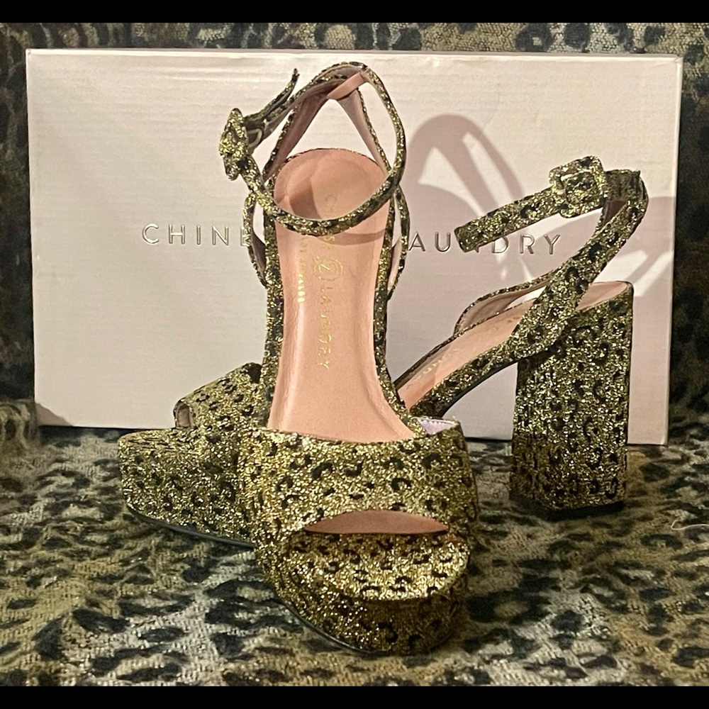 Chinese Laundry Leopard Print Platform Sandals
